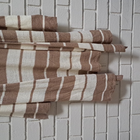 I'm In Love With Derek Tan/Cream Color-Block Hooded Open  Cardigan. Size Medium - Picture 3 of 8